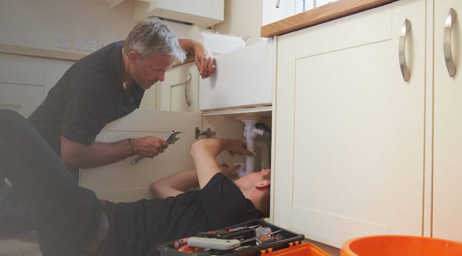 Ceiling Pipe Leak Fix in Roseville, MI
